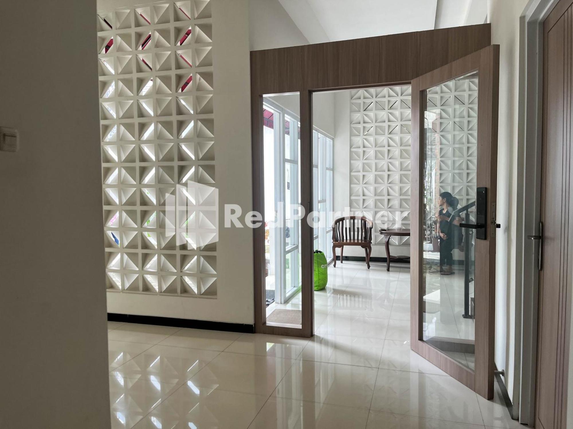 Griya Borobudur Malang Syariah Redpartner Blimbing  Exterior photo